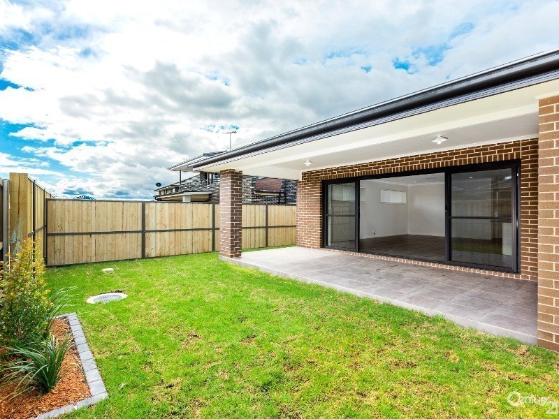 83 Binyang Avenue, Glenmore Park NSW 2745