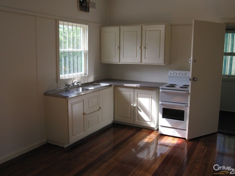 87 Derby Street, Penrith NSW 2750