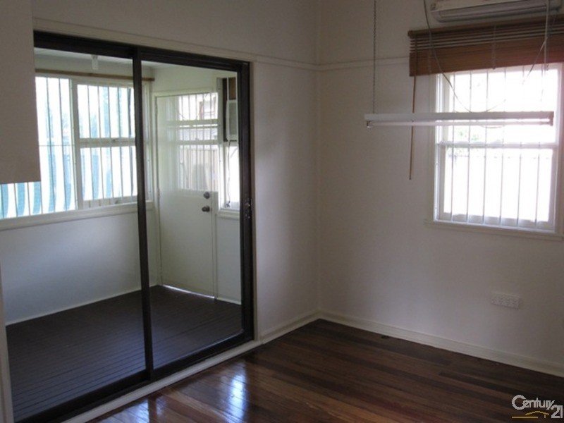 87 Derby Street, Penrith NSW 2750