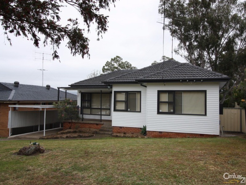 15 Hillcrest Avenue, Penrith NSW 2750