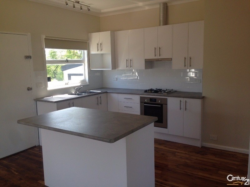 15 Hillcrest Avenue, Penrith NSW 2750