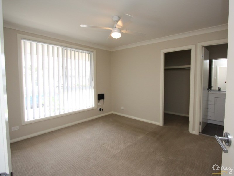 26 Finsbury Circuit, Ropes Crossing NSW 2760