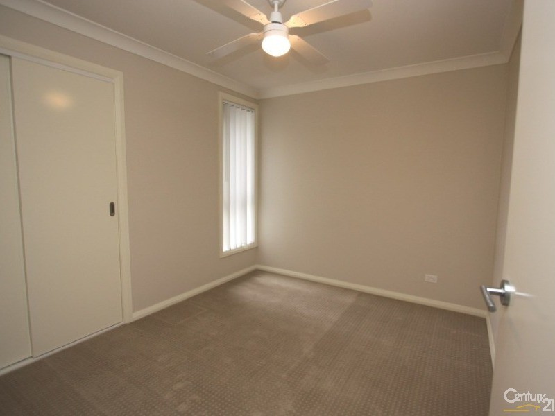 26 Finsbury Circuit, Ropes Crossing NSW 2760