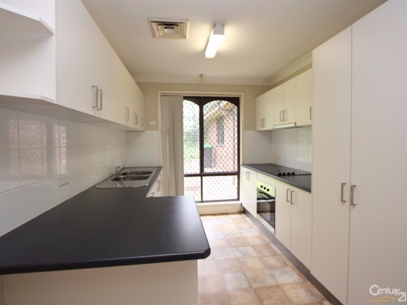 32 Strathdon Road, Emu Heights NSW 2750
