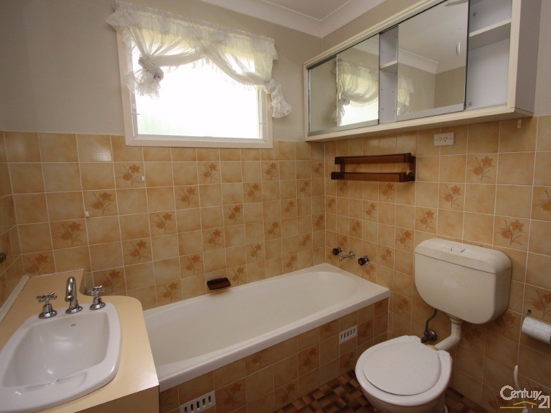 32 Strathdon Road, Emu Heights NSW 2750