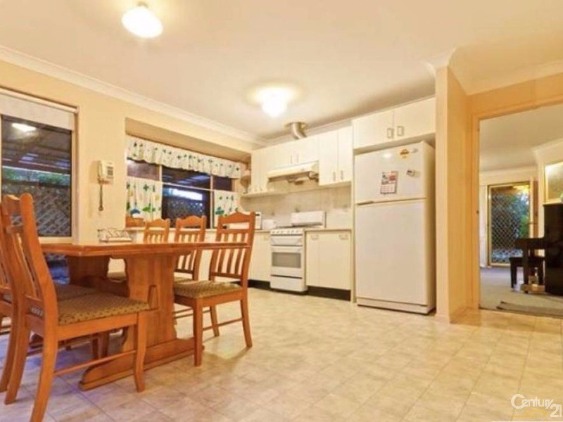 12 Oriole Street, Glenmore Park NSW 2745