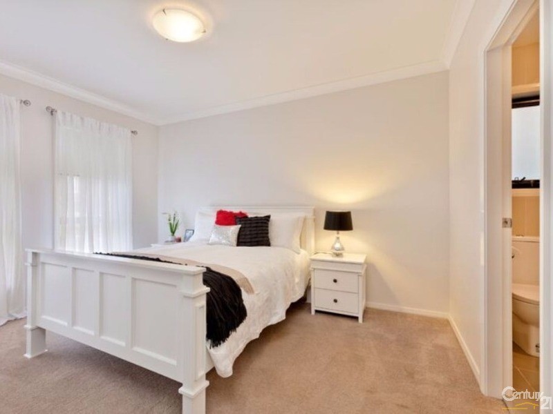 47 Tall Trees Drive, Glenmore Park NSW 2745