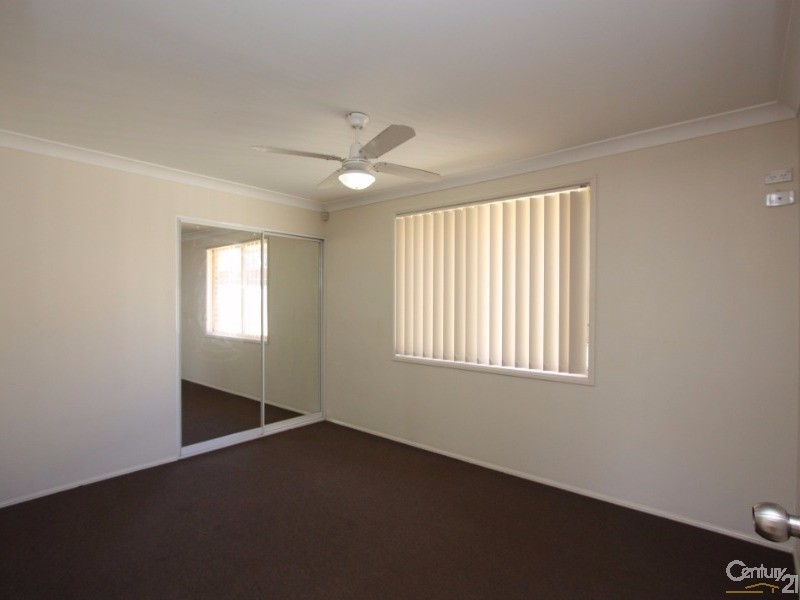 25 Pardalote Place, Glenmore Park NSW 2745