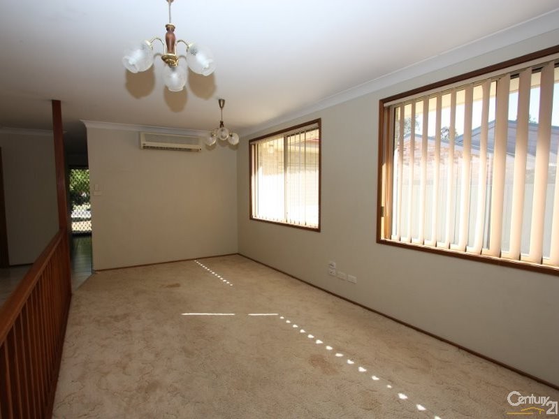 7 Womra Crescent, Glenmore Park NSW 2745