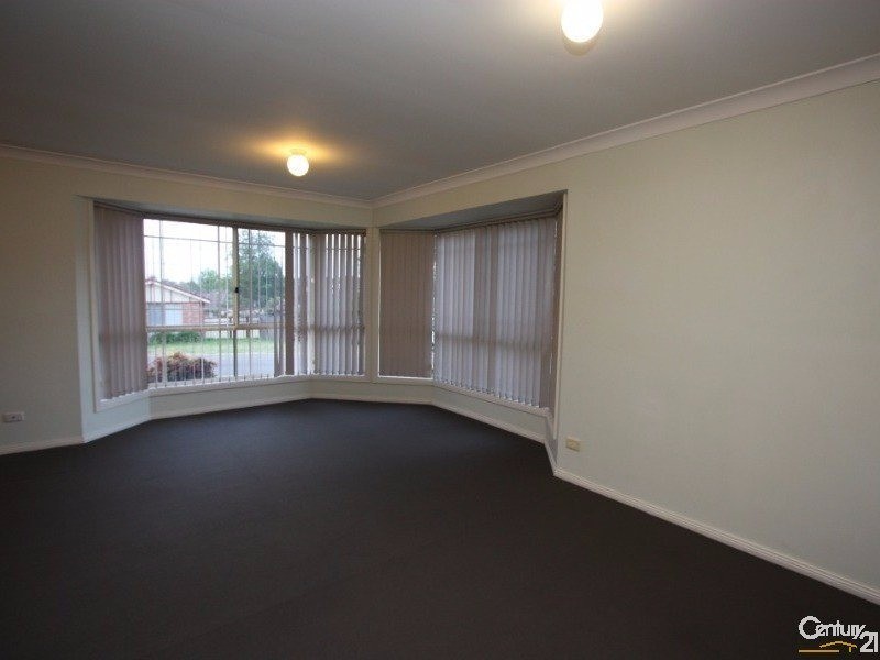 9 Cormonant Crescent, Glenmore Park NSW 2745