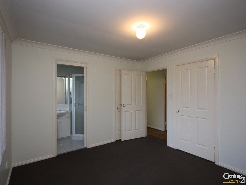 9 Cormonant Crescent, Glenmore Park NSW 2745