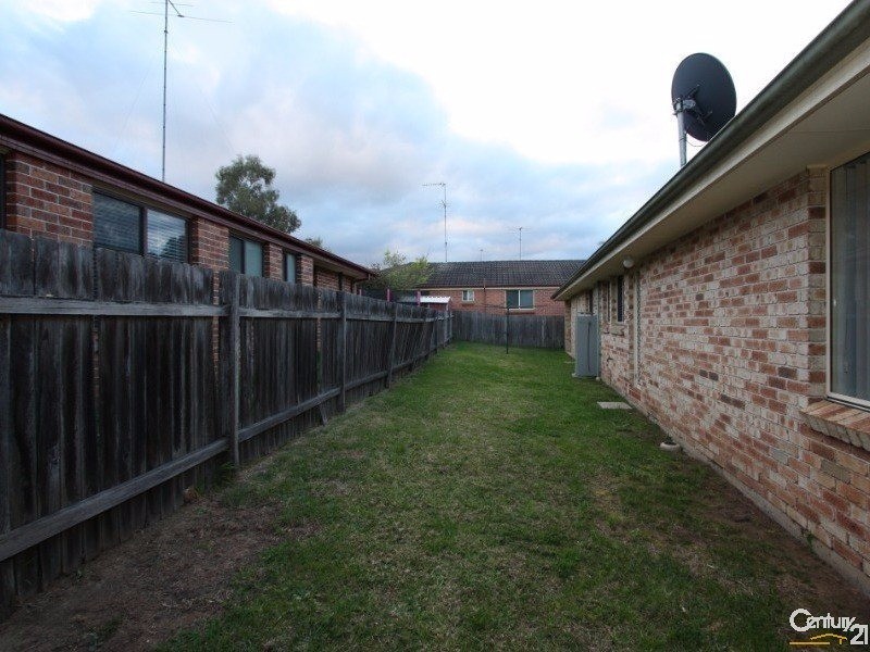 9 Cormonant Crescent, Glenmore Park NSW 2745