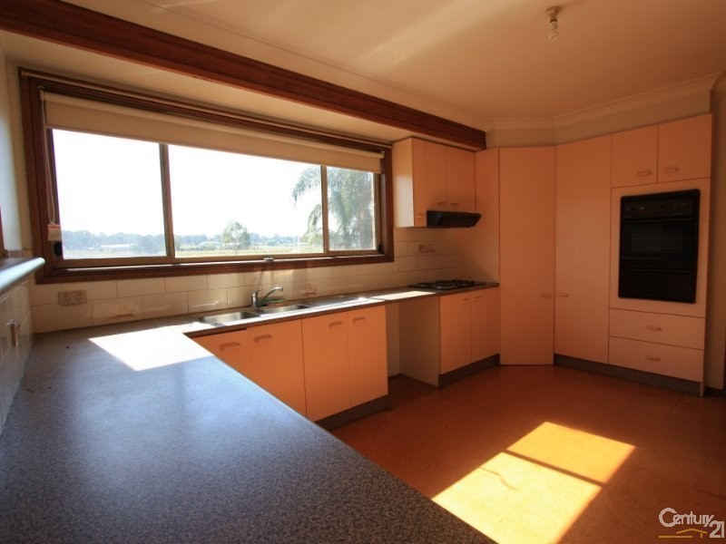 153 Sixth Avenue, Llandilo NSW 2747