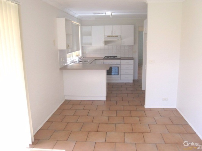 19 Woodi Close, Glenmore Park NSW 2745