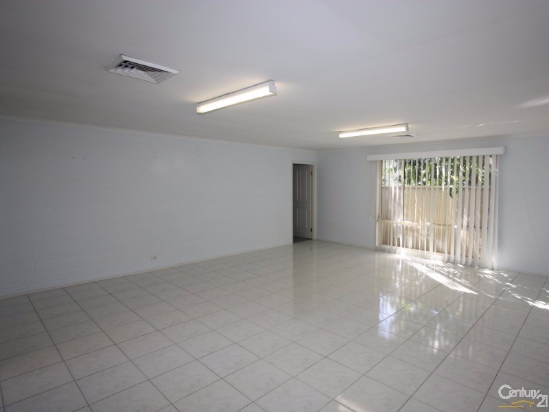 27 Bellbrook Avenue, Emu Plains NSW 2750