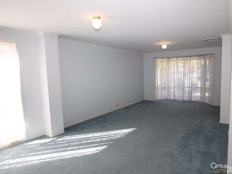 27 Bellbrook Avenue, Emu Plains NSW 2750