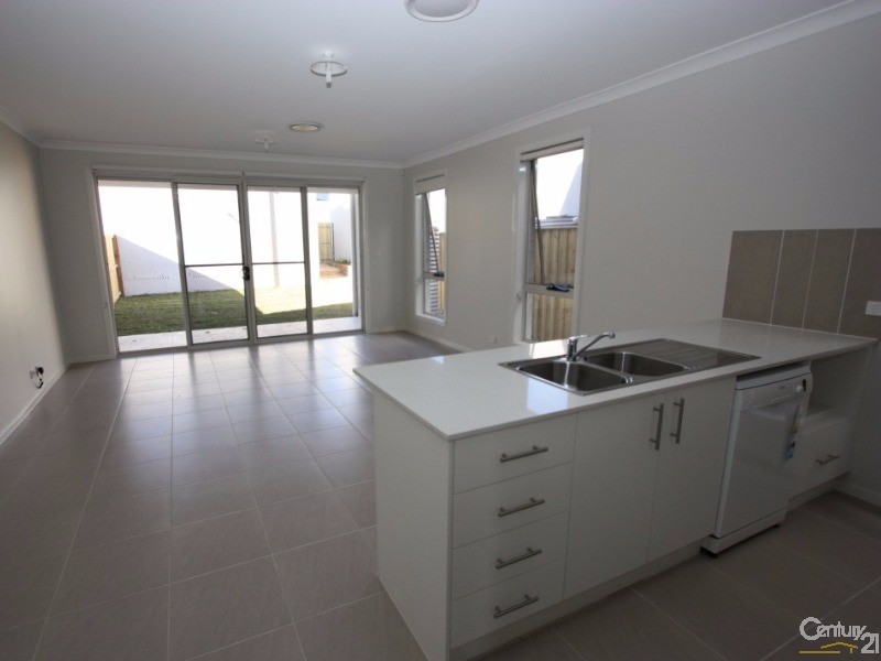 112 Lord Sheffield Circuit, Penrith NSW 2750