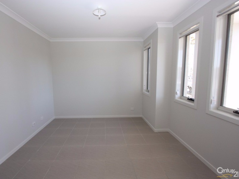 112 Lord Sheffield Circuit, Penrith NSW 2750