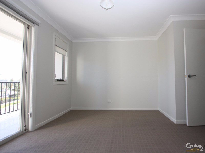 112 Lord Sheffield Circuit, Penrith NSW 2750