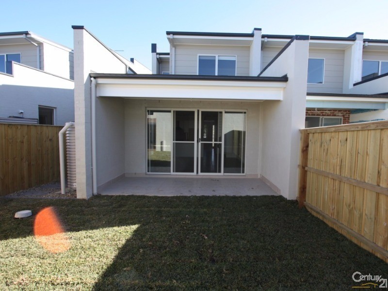 112 Lord Sheffield Circuit, Penrith NSW 2750