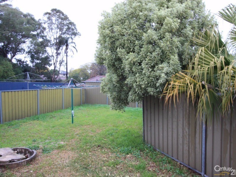 20 White Parade, St Marys NSW 2760