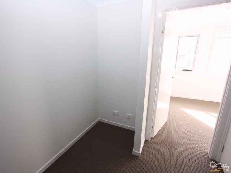 104 Lord Sheffield Circuit, Penrith NSW 2750