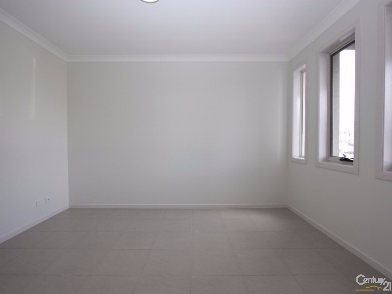 104 Lord Sheffield Circuit, Penrith NSW 2750