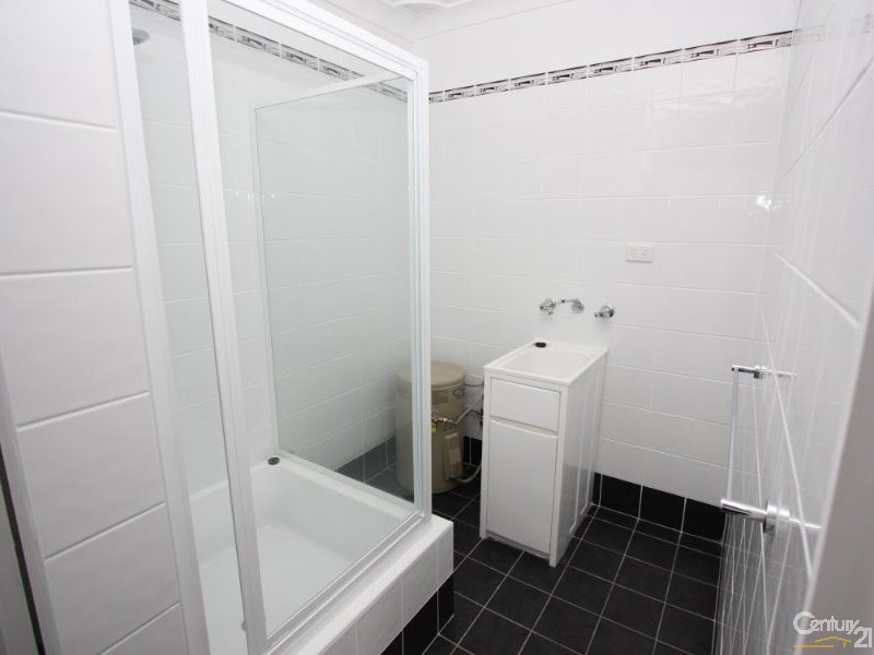 2/2 Elaine Court, Werrington NSW 2747