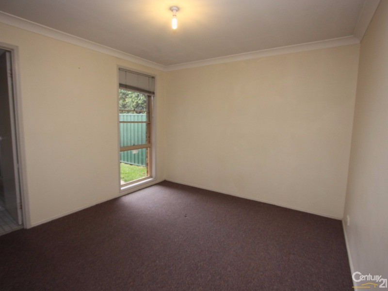 8 Jillak Close, Glenmore Park NSW 2745