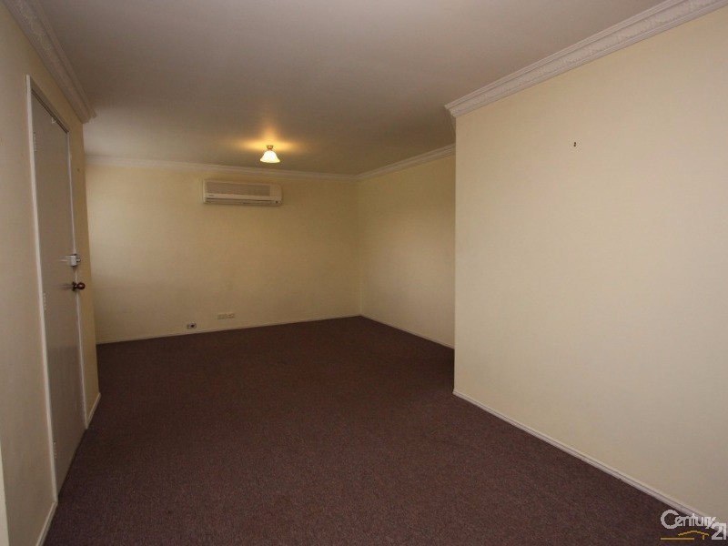 8 Jillak Close, Glenmore Park NSW 2745