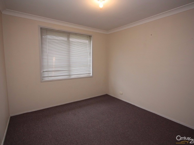 8 Jillak Close, Glenmore Park NSW 2745