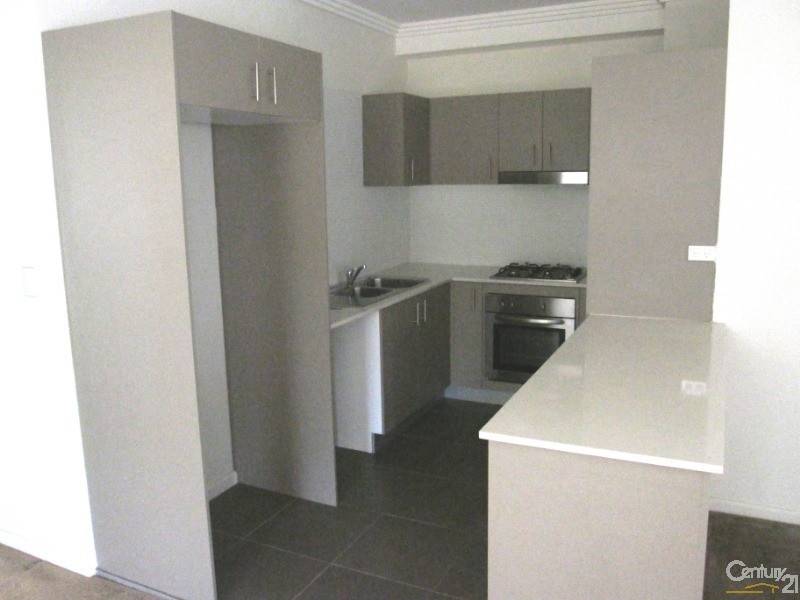 7/33 Robert Street, Penrith NSW 2750