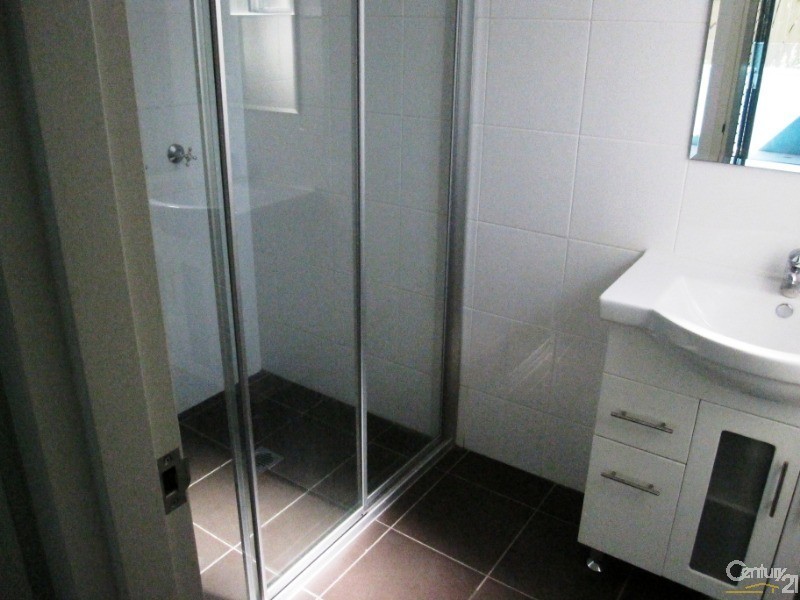 7/33 Robert Street, Penrith NSW 2750