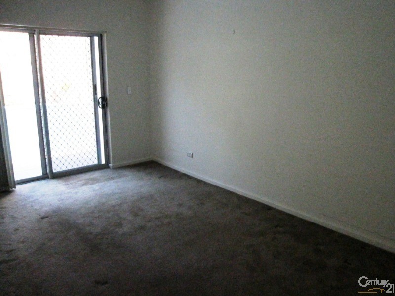 7/33 Robert Street, Penrith NSW 2750