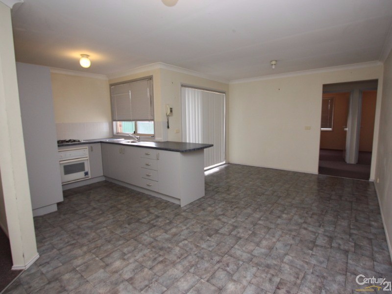 8 Jillak Close, Glenmore Park NSW 2745