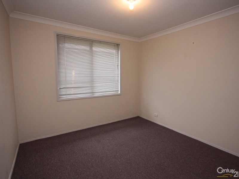 8 Jillak Close, Glenmore Park NSW 2745