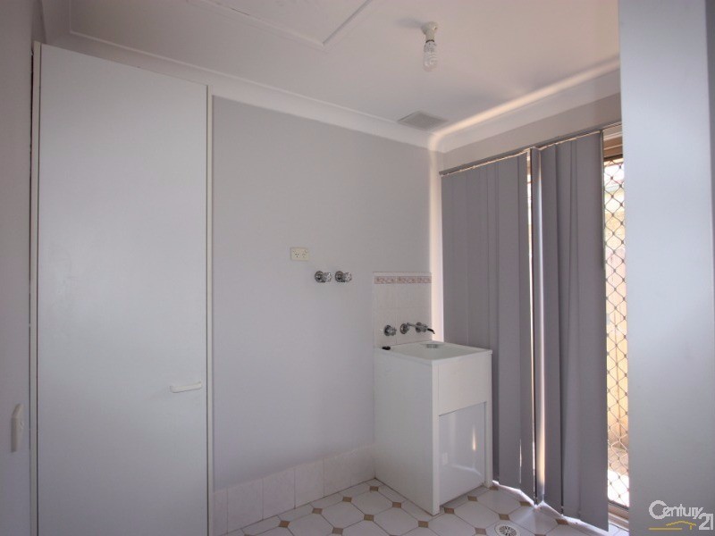 12 Oriole Street, Glenmore Park NSW 2745