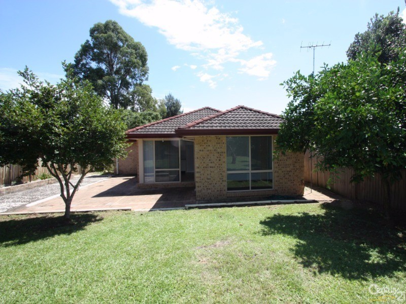 12 Oriole Street, Glenmore Park NSW 2745