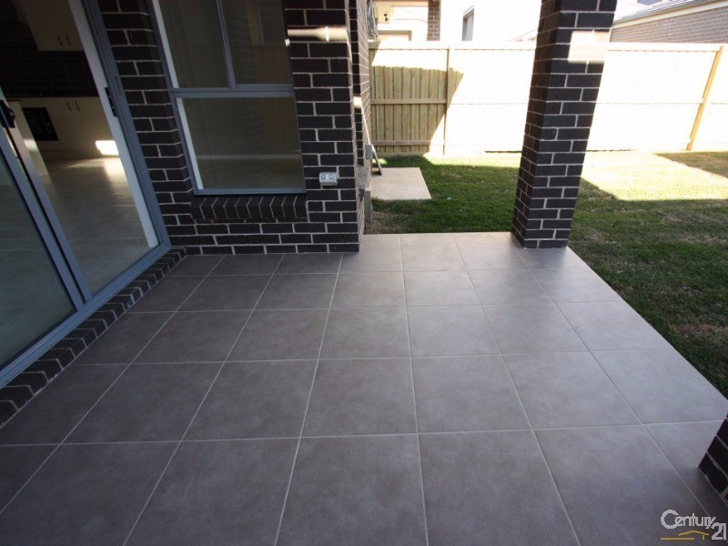 76 William Hart Crescent, Penrith NSW 2750