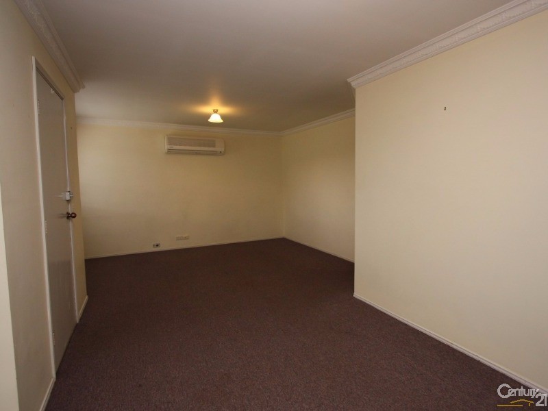 8 Jillak Close, Glenmore Park NSW 2745
