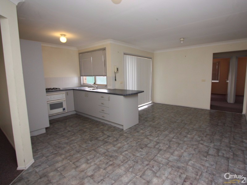 8 Jillak Close, Glenmore Park NSW 2745