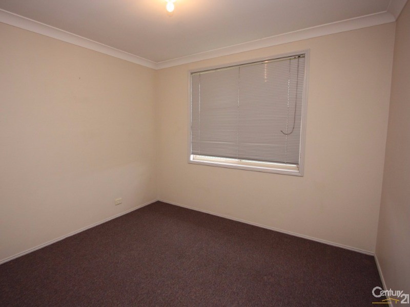 8 Jillak Close, Glenmore Park NSW 2745