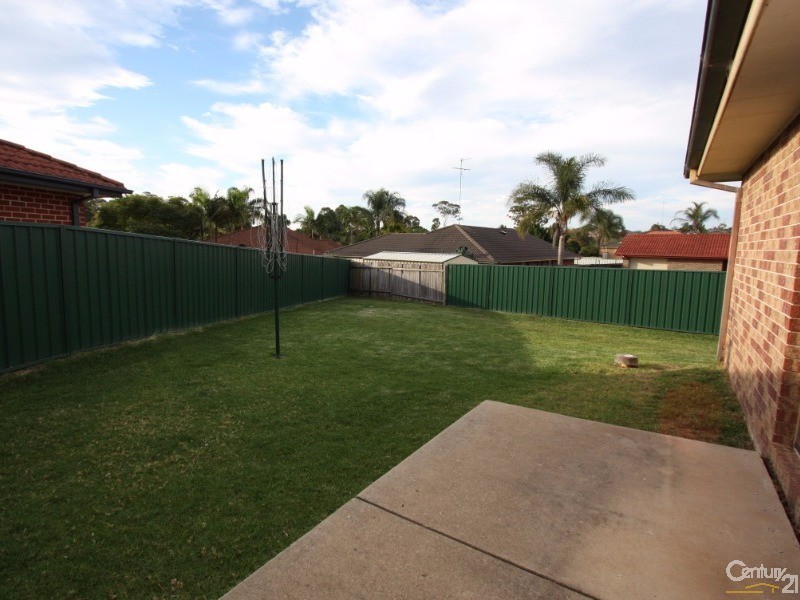 8 Jillak Close, Glenmore Park NSW 2745
