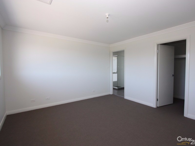 37 Empire Circuit, Penrith NSW 2750