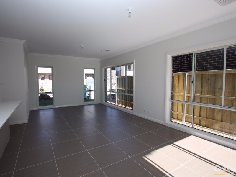 37 Empire Circuit, Penrith NSW 2750