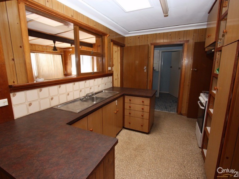 61 Barry Street, Cambridge Park NSW 2747