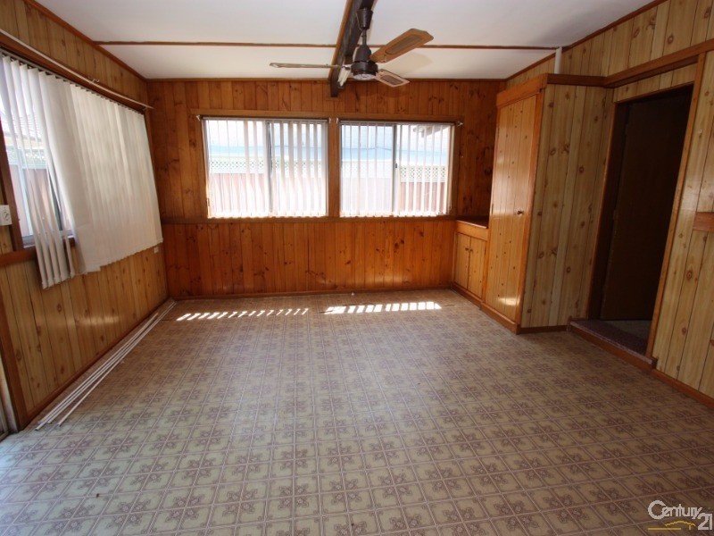 61 Barry Street, Cambridge Park NSW 2747