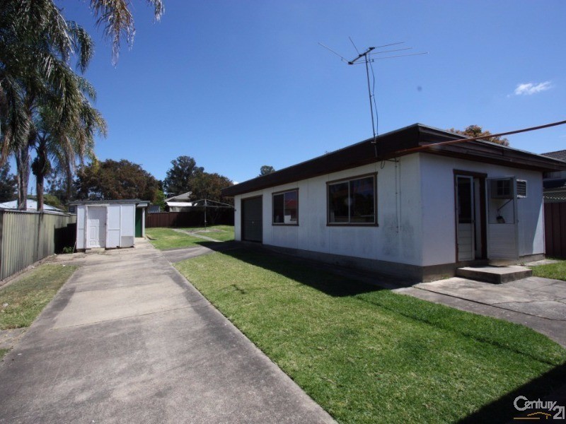 61 Barry Street, Cambridge Park NSW 2747