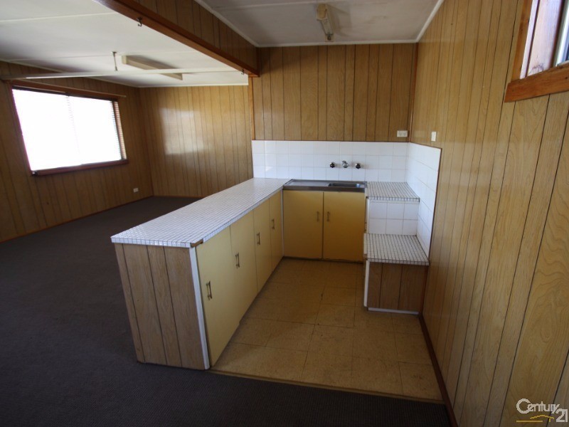 61 Barry Street, Cambridge Park NSW 2747