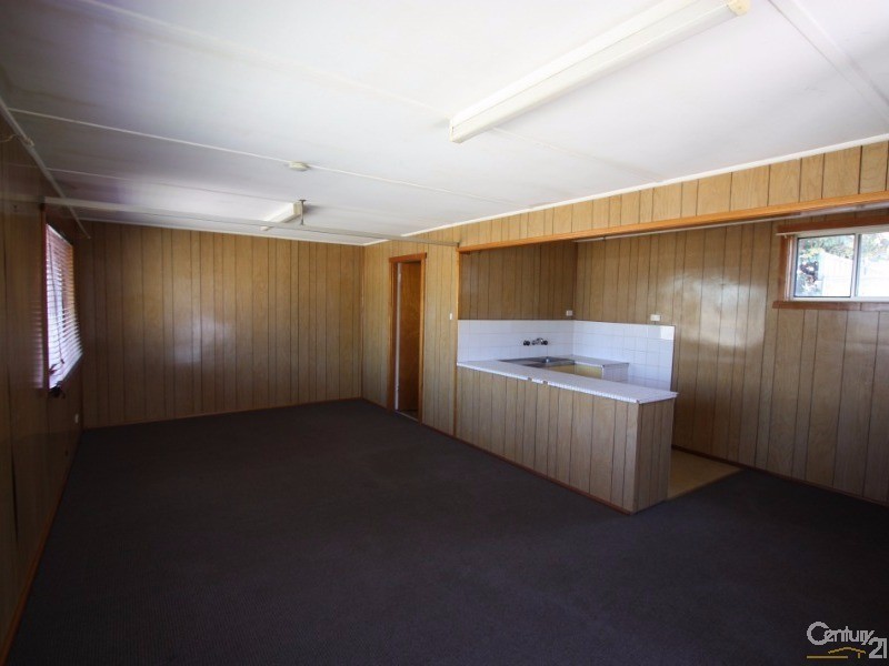 61 Barry Street, Cambridge Park NSW 2747